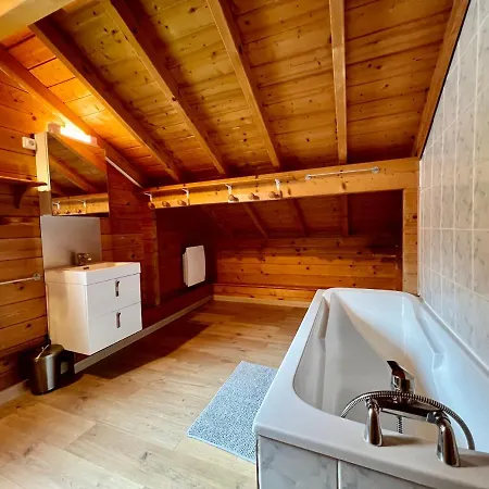 Chalet Verlaine, Magnifique Et Authentique 4 Etoiles *